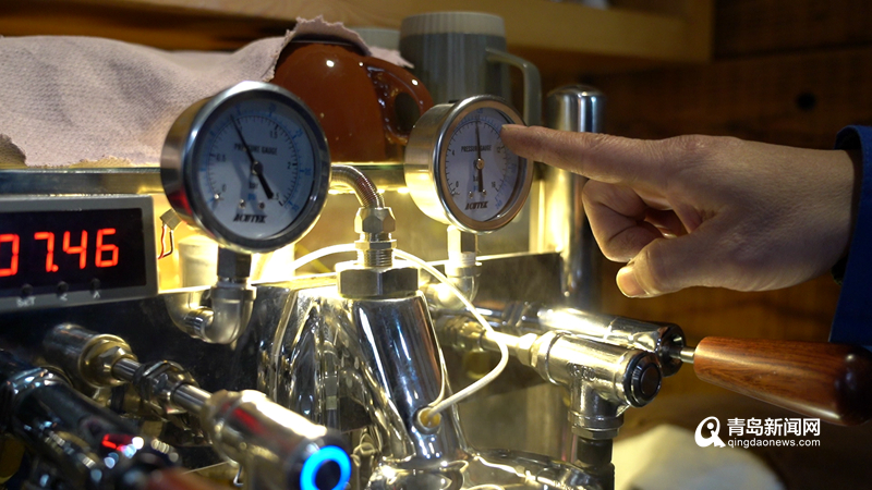【我希望的2022】国棉厂老员工手工造出咖啡机 想让大家用上他的“国货”  第2张