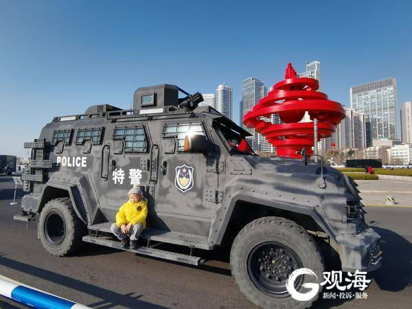 无人机亮相、拳击操表演……青岛举办庆祝第二个中国人民警察节活动  第2张