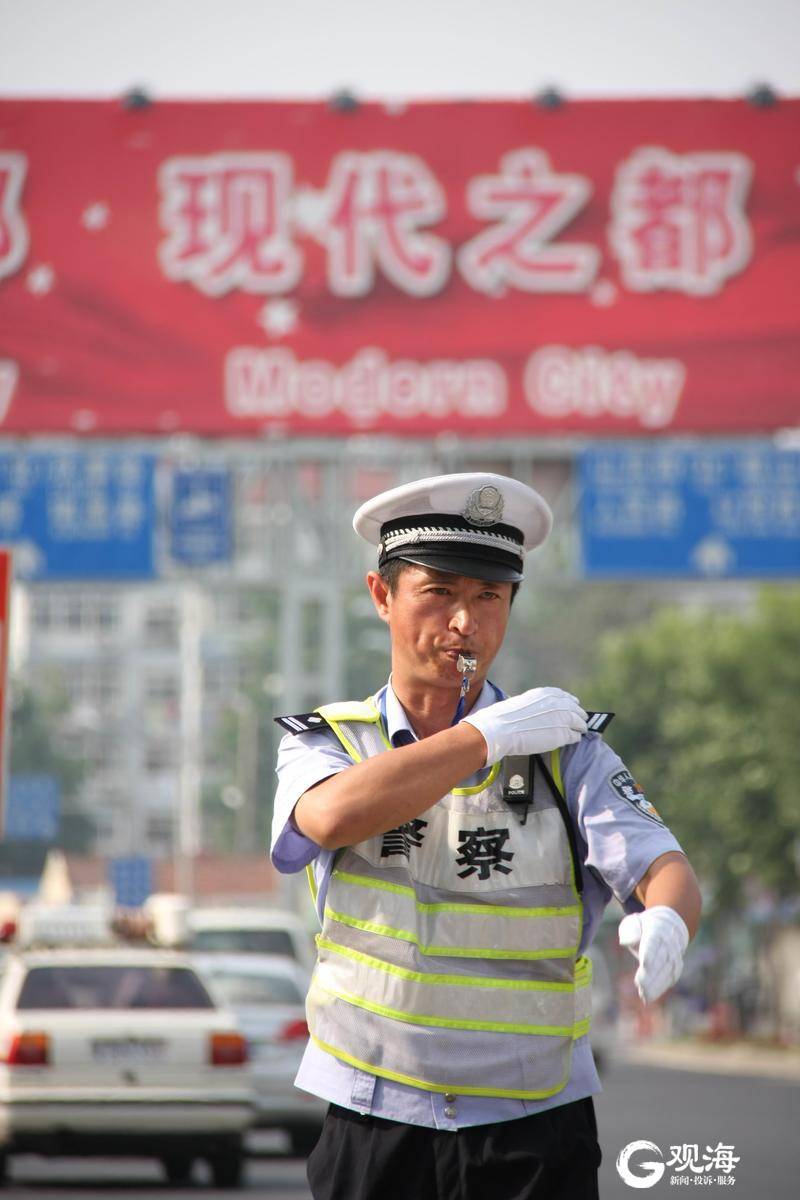 青岛交警李涌被追授“全国公安系统一级英雄模范”称号  第1张